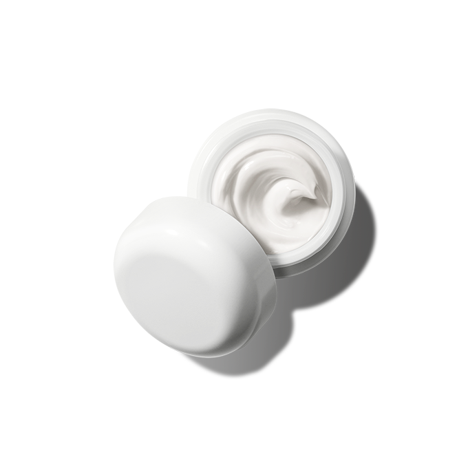 Creme de la Mer moisturizing cream texture