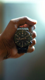 Hublot Big Bang held in hand